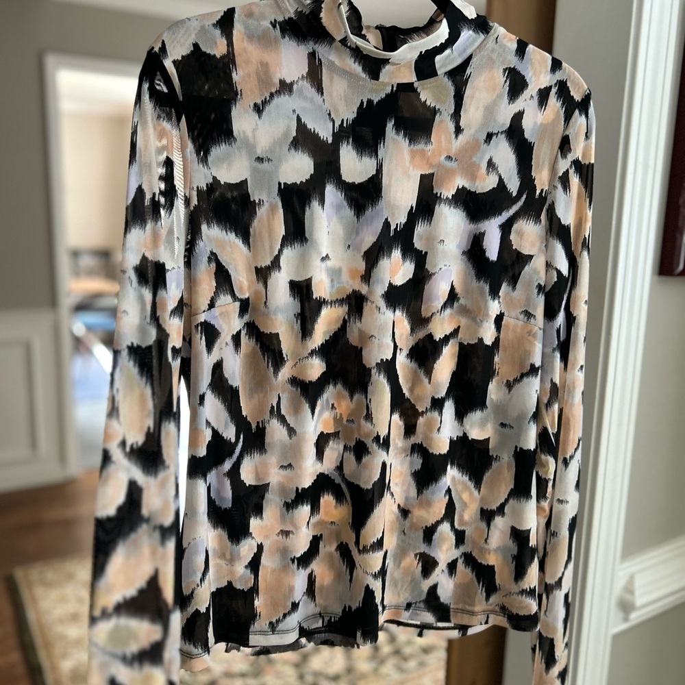 CAbi Black and White Graphic Long Sleeve Blouse